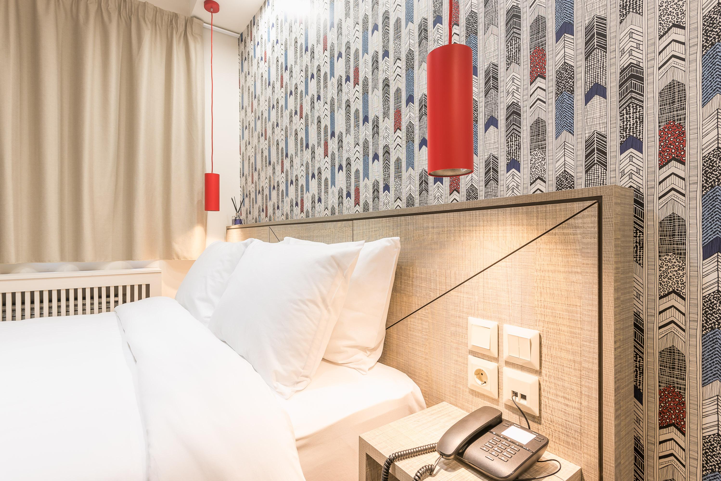 Lights Hotel 3*